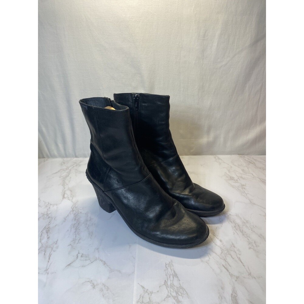 Camper Black Leather Block Heel Ankle Boots Women's  US 7.5  rubber soles